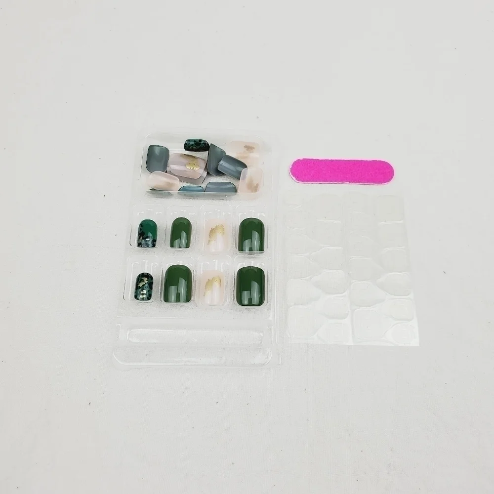 24 Pieces Fake Press On Nails